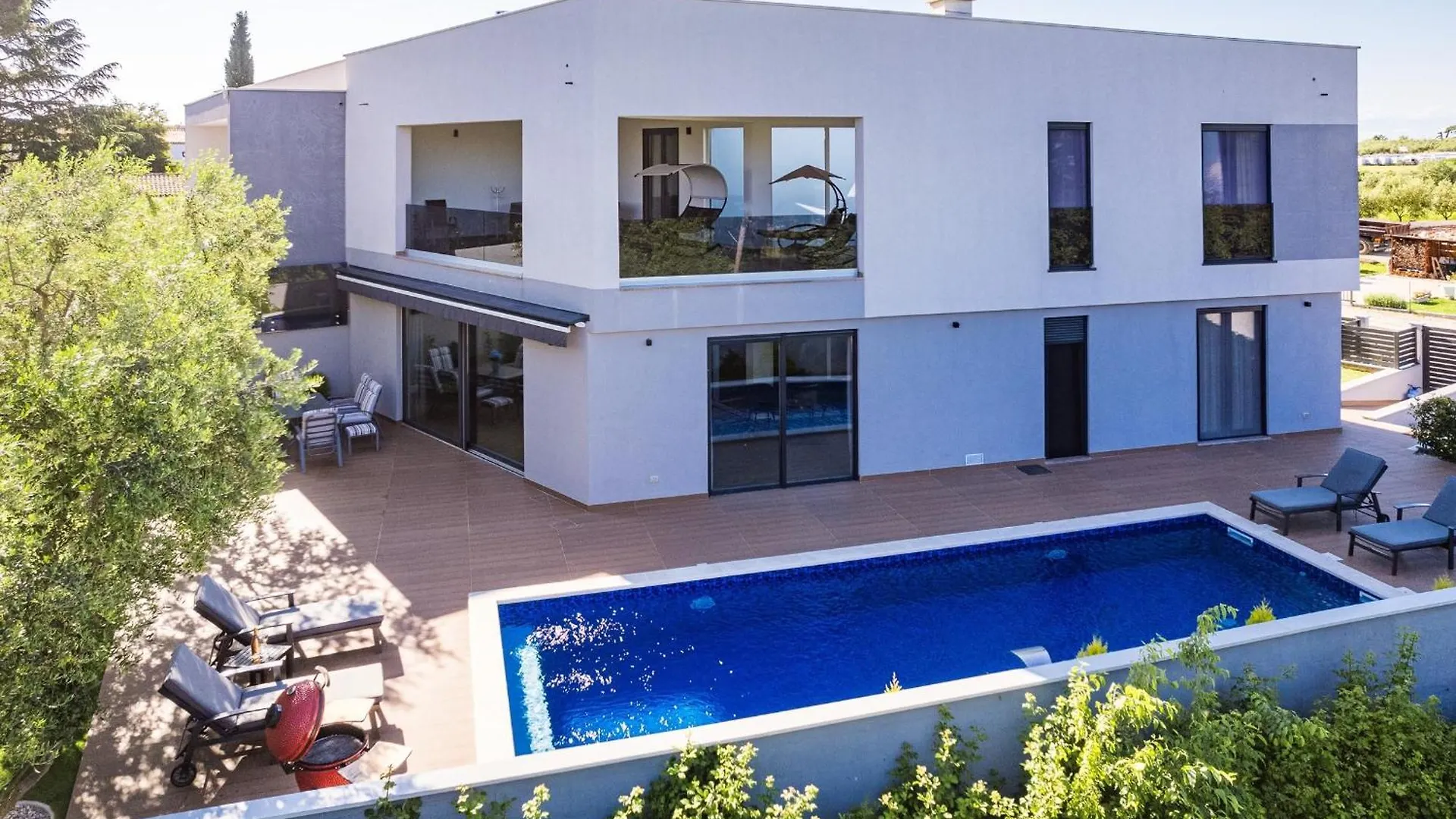 Villa Pinus - Private Pool, Jacuzzi, Game Room Poreč