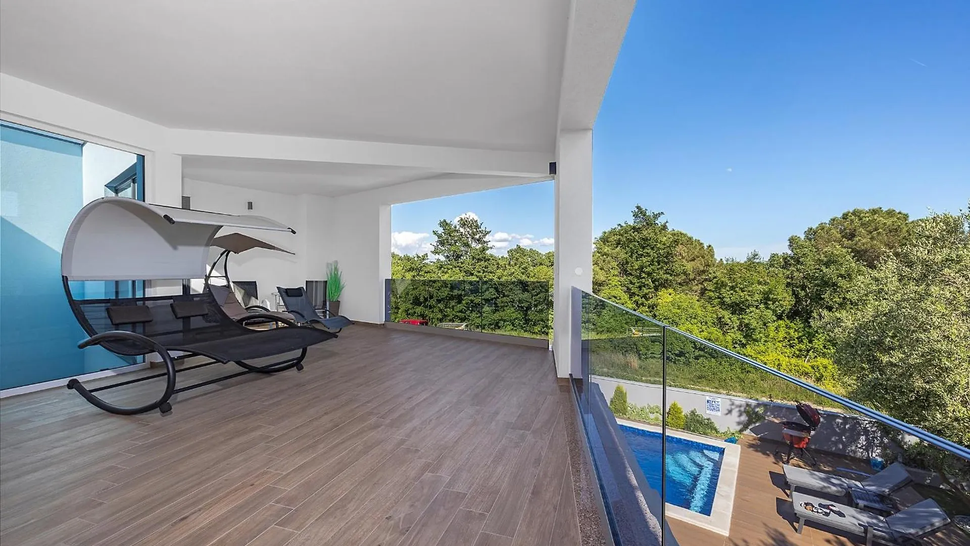 Villa Pinus - Private Pool, Jacuzzi, Game Room Porec Croatia