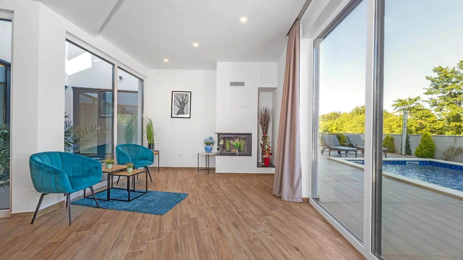 Villa Pinus - Private Pool, Jacuzzi, Game Room Porec